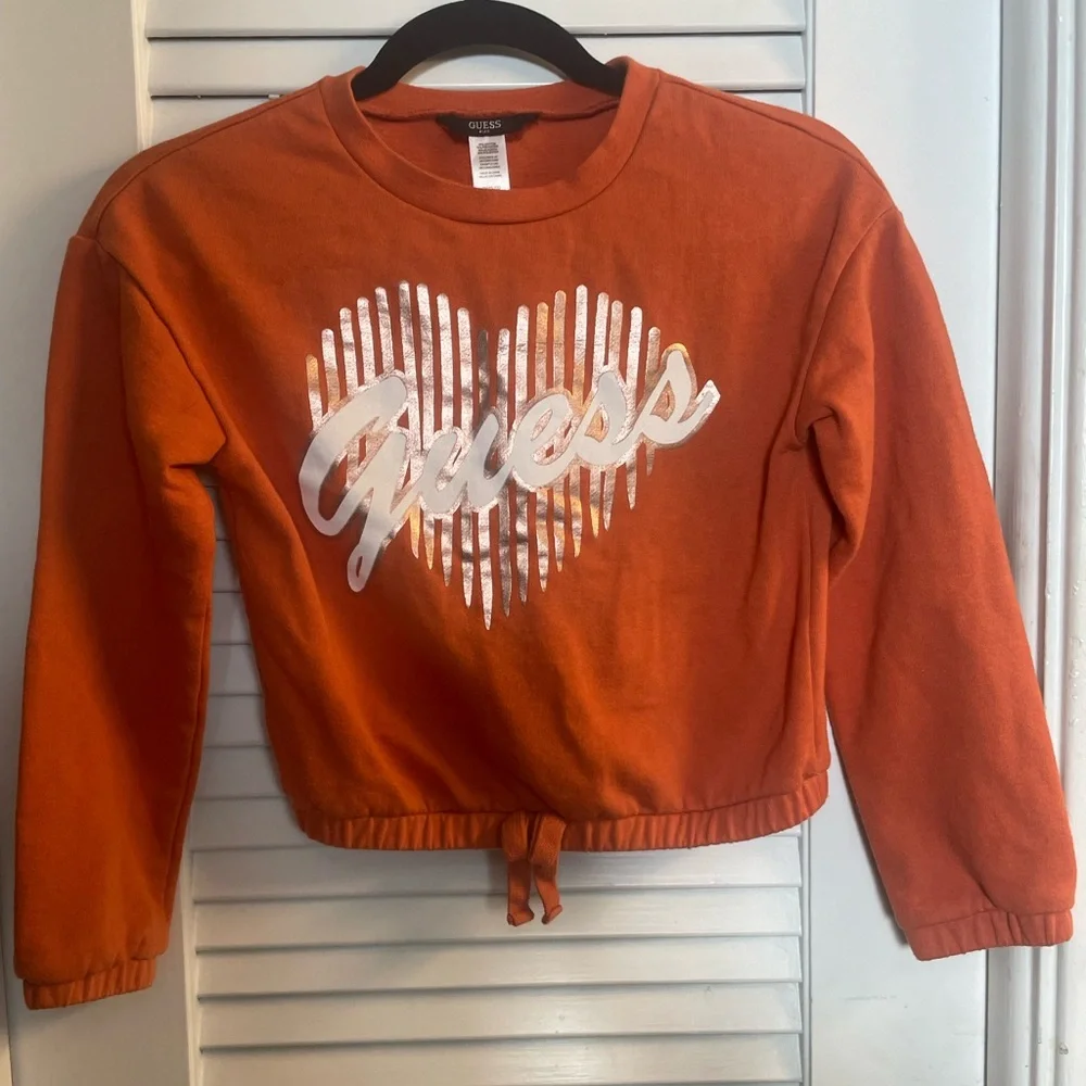 Guess Girls Cropped Orange Sweatshirt Size 8-10 Silver Metallic Heart Like New! - Picture 1 of 5